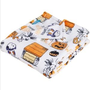 Peanuts 50 Years Great Pumpkin Throw Blanket - 60x70"‎ Snoopy
